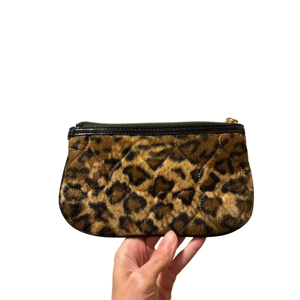 Leppard heart zipper toiletry pouch